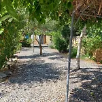 Les Maisons De Gaia D'hote Tuchan